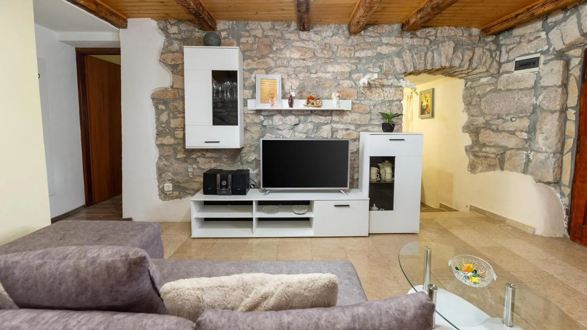 Holiday home Two Stone House Iva Villa Nedescina Croatia