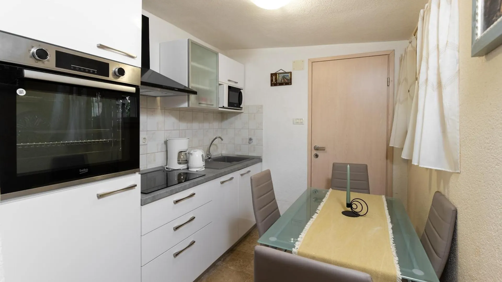 Two Stone House Iva Villa Nedescina