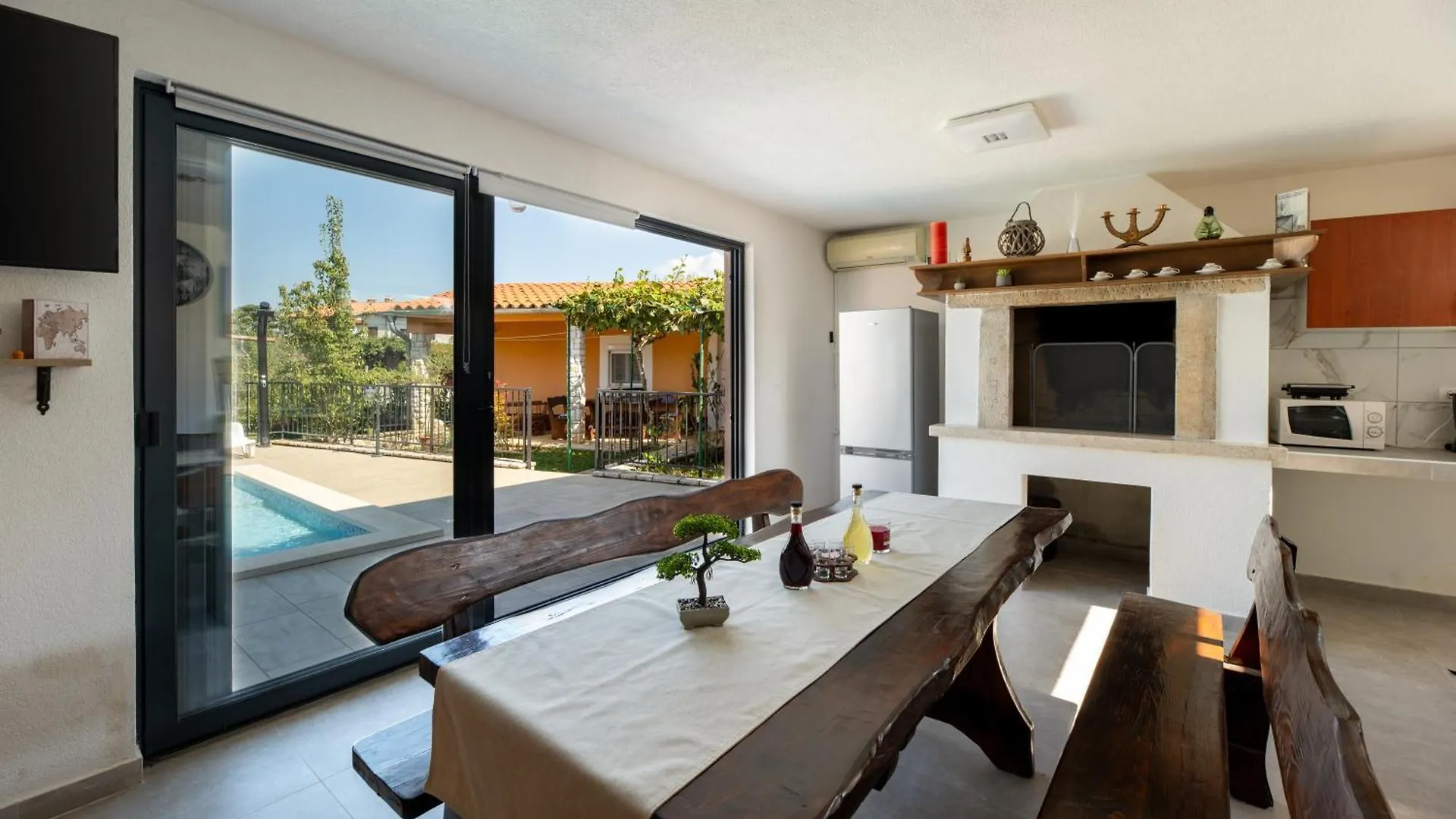 Two Stone House Iva Villa Nedescina